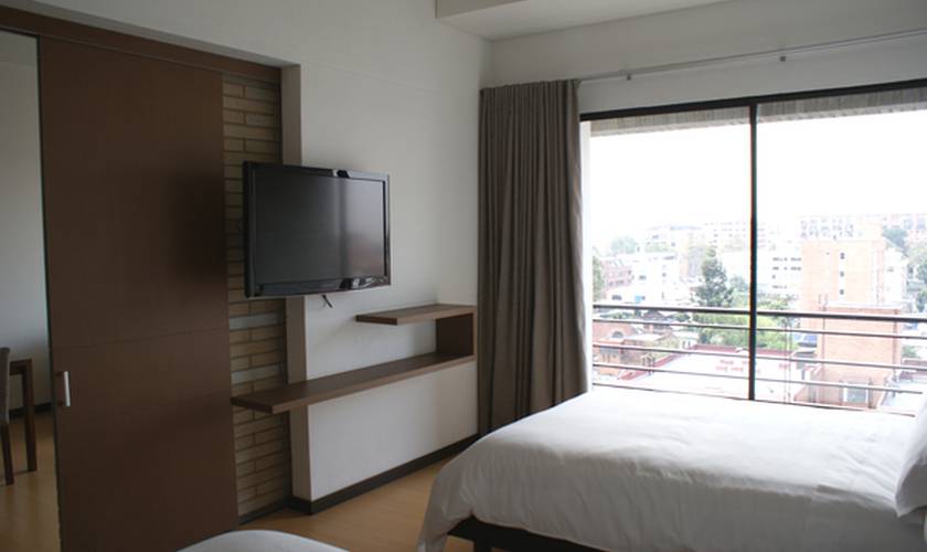 Suite grand loft dos camas Hotel Viaggio Nueve Trez Bogotá